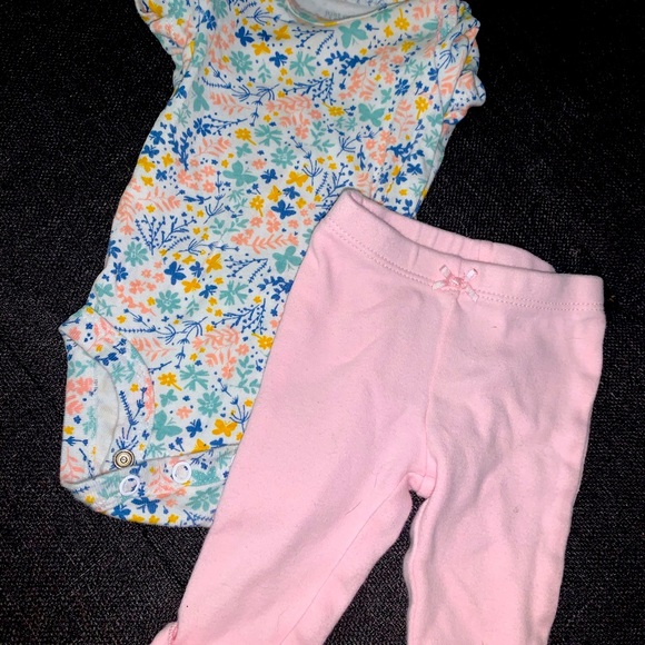 5/$5✨ - Picture 1 of 1